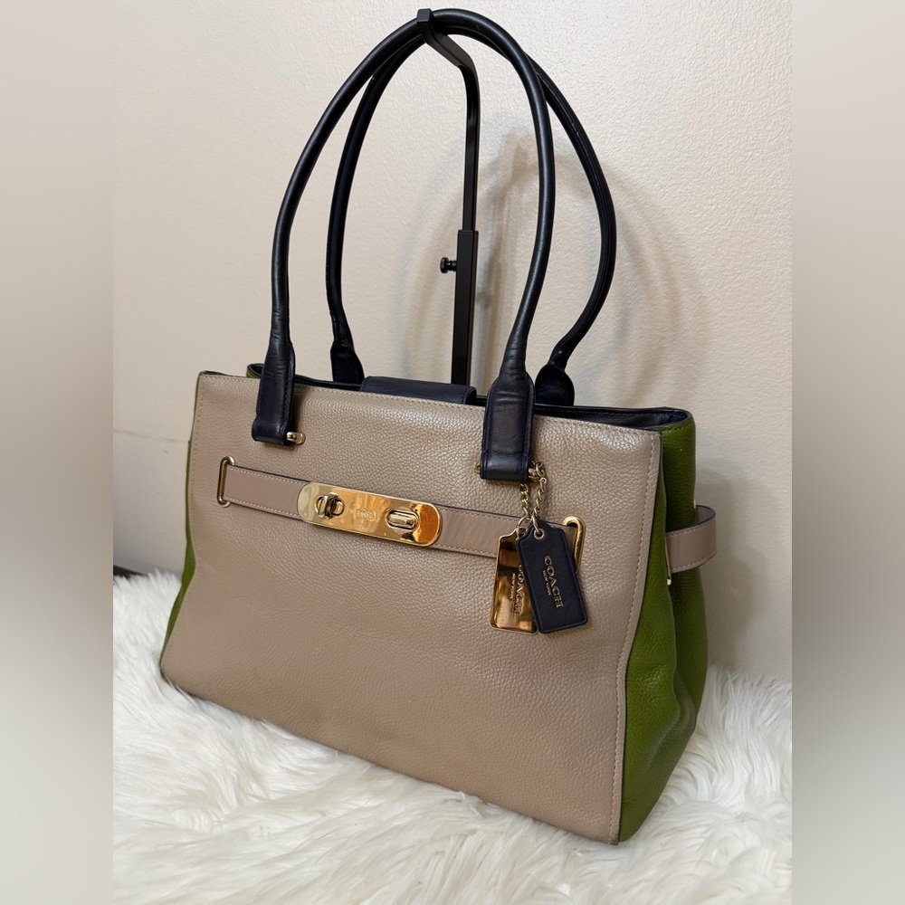 Coach Tan and Olive Leather Tote Bag#36514 - Picture 3 of 13
